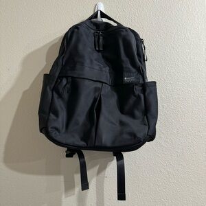 Lululemon - Everyday Backpack 2.0 23L